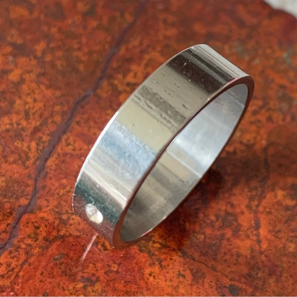 🎉3/$45🎉 Single bezel band size 9 - Picture 4 of 8